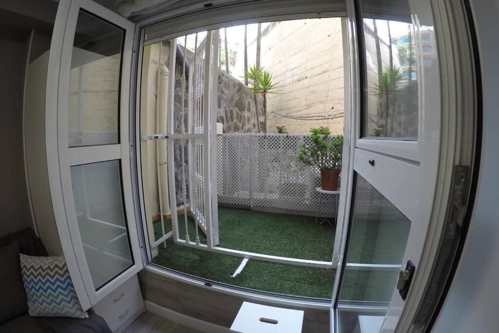 Studio Apartment La Lajilla Located At Beachfront Arguineguin Exterior foto